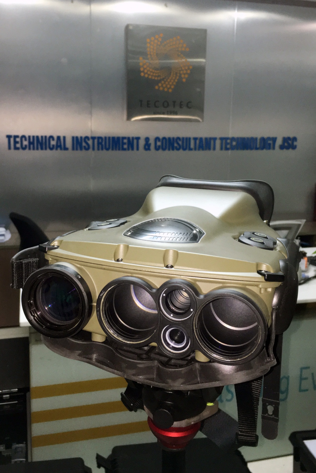 Tecotec group delivers the first JIM LR multi sensor cooled thermal